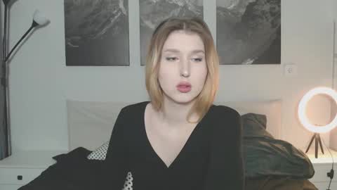 jessstonem online show from September 25, 2025, 7:50 pm