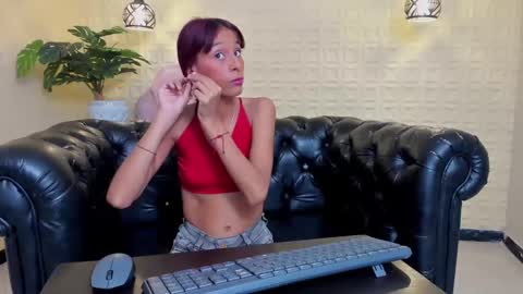 Jessy online show from October 5, 2025, 2:43 am