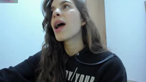 jessye_golden online show from November 16, 2025, 6:46 pm