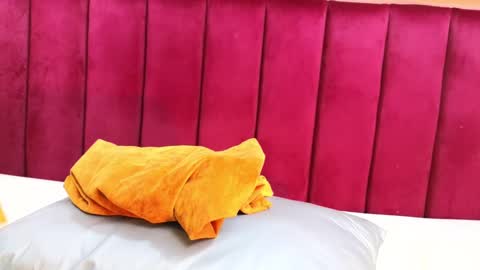 JESSY CORTES online show from March 11, 2025, 2:18 pm