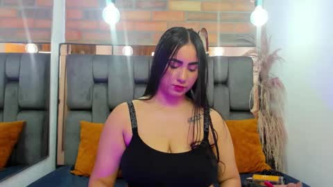 JESSY CORTES online show from September 10, 2025, 2:06 pm