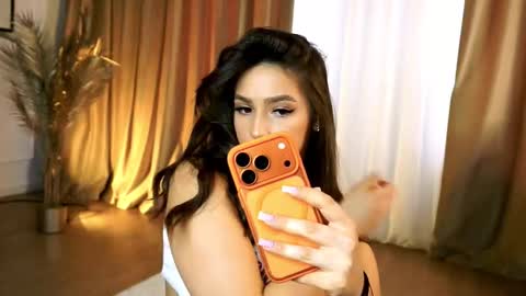 Snapshot of jessyluvx chatting on March 25, 2026, 3:18 pm Vix online show from March 25, 2026, 3:18 pm
