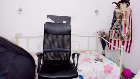 Jessy online show from January 19, 2025, 4:57 pm