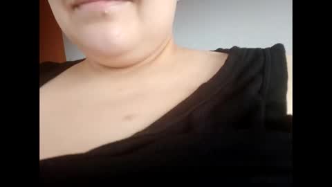 Jessy online show from November 12, 2025, 7:53 am