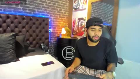 Snapshot of jesus77_ chatting on November 21, 2025, 2:38 pm --- Jesus --- online show from November 21, 2025, 2:38 pm