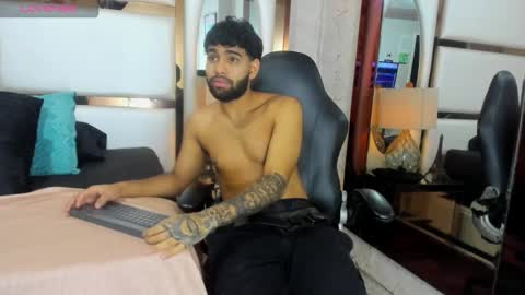 Snapshot of jesus77_ chatting on November 26, 2025, 3:02 pm --- Jesus --- online show from November 26, 2025, 3:02 pm