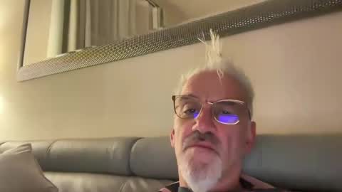 jewlronny online show from February 2, 2025, 9:45 pm