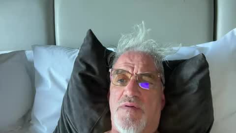 jewlronny online show from April 1, 2026, 12:50 pm