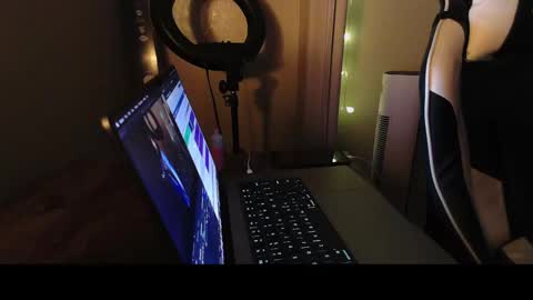 jexrs online show from October 7, 2025, 11:07 am