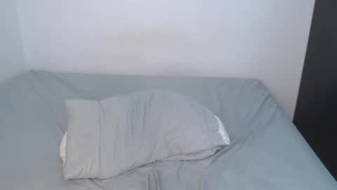 jey_foxx online show from March 12, 2025, 6:11 pm