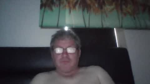 jezzajezza2000 online show from April 30, 2026, 3:35 am