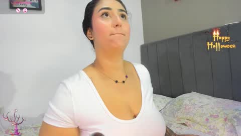 jhackelin  My independent account online show from October 31, 2025, 6:14 am