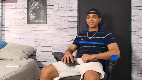 jhay_wheeler777 online show from October 10, 2025, 6:07 pm