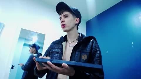 Jheampiero online show from November 30, 2025, 11:14 am