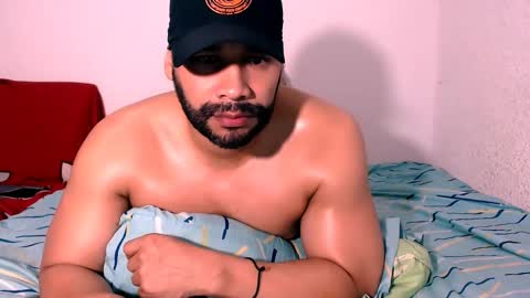 En moreno online show from November 9, 2025, 3:32 pm