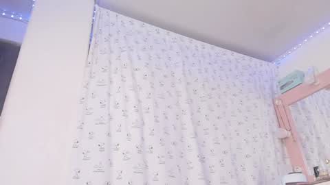 jhoanatrans22 online show from February 8, 2025, 1:11 am