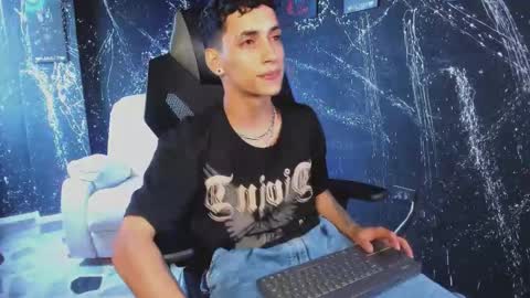 jhoanleandro online show from September 20, 2025, 4:19 pm