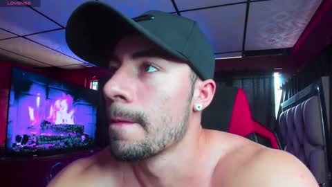 Jhojan Strong  online show from February 12, 2025, 8:50 pm