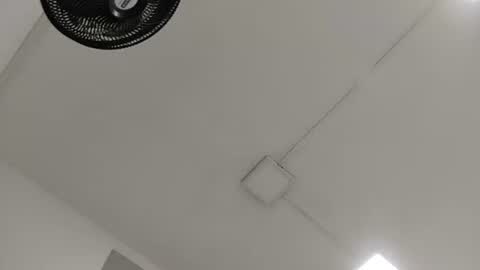 jhon online show from December 5, 2024, 11:18 pm