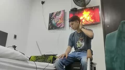 jhon online show from January 3, 2025, 11:12 pm