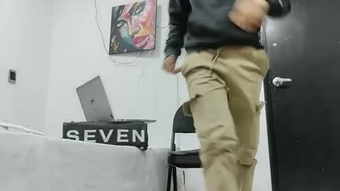 jhon online show from February 24, 2025, 12:05 pm