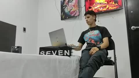 jhon online show from March 1, 2025, 3:10 am