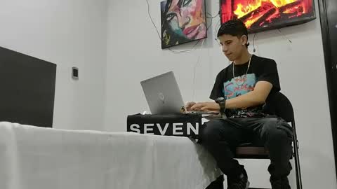 jhon online show from March 1, 2025, 12:01 pm