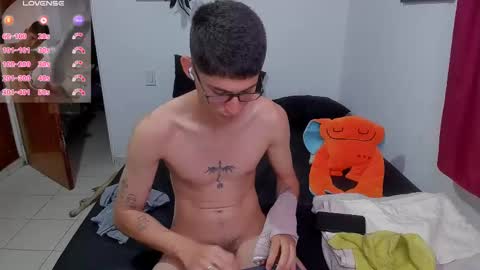 Snapshot of jhonleving chatting on February 13, 2025, 11:26 pm Jack online show from February 13, 2025, 11:26 pm