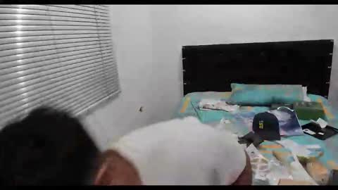  Jhonny Jr.  online show from December 18, 2025, 10:38 pm