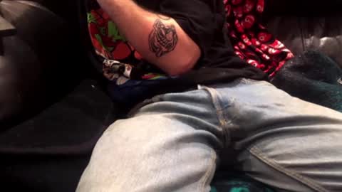 Snapshot of jhonnygoldendick chatting on February 22, 2025, 8:50 am jhonnygoldendick online show from February 22, 2025, 8:50 am