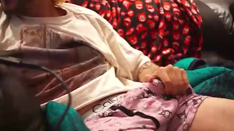 Snapshot of jhonnygoldendick chatting on March 10, 2026, 7:35 am jhonnygoldendick online show from March 10, 2026, 7:35 am