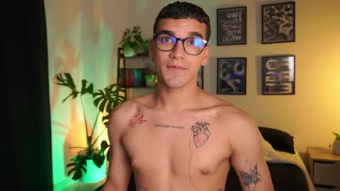 Jhonny  online show from September 17, 2025, 5:20 am