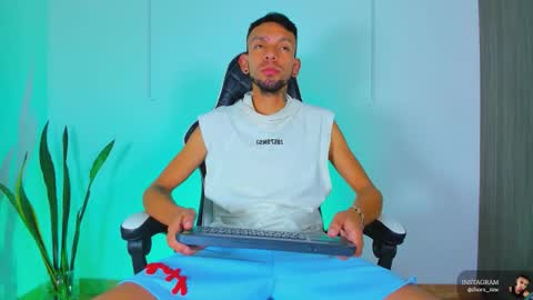 Snapshot of jhors_silv chatting on November 3, 2025, 11:04 pm Jhors online show from November 3, 2025, 11:04 pm