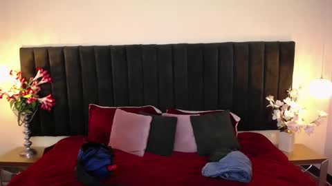 jhos online show from February 12, 2026, 1:39 pm