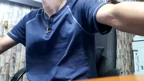 Jhosuamoore  online show from December 17, 2025, 11:00 pm