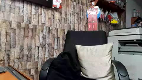 Jhosuamoore  online show from January 8, 2026, 12:13 am