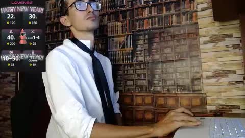 jhosuamoore2 online show from October 31, 2025, 2:34 am