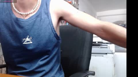 jhosuamoore2 online show from November 22, 2025, 4:06 pm