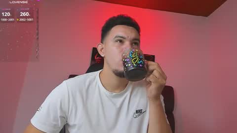 Jhonatan80  online show from October 15, 2025, 7:08 am