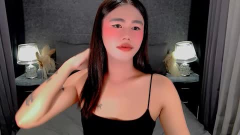 jhuliana_and_charles_room online show from February 16, 2026, 7:59 am