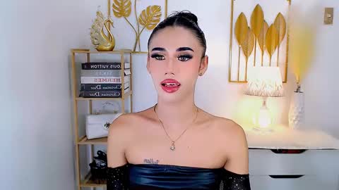 Snapshot of jhulianagrey chatting on December 8, 2024, 5:29 am julie online show from December 8, 2024, 5:29 am