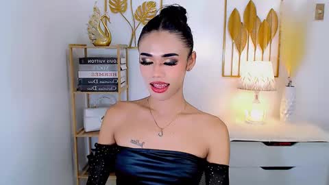 Snapshot of jhulianagrey chatting on December 8, 2024, 8:41 am julie online show from December 8, 2024, 8:41 am