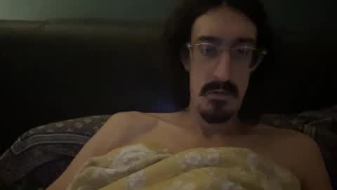 Snapshot of jiggz1986 chatting on January 17, 2025, 4:39 am Jigz1986 online show from January 17, 2025, 4:39 am