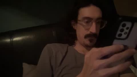 Snapshot of jiggz1986 chatting on March 10, 2025, 2:17 am Jigz1986 online show from March 10, 2025, 2:17 am