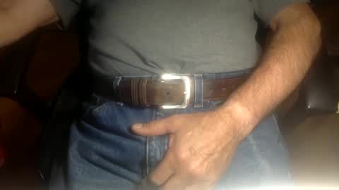 Snapshot of jim2hot chatting on October 9, 2025, 8:29 pm jim2hot online show from October 9, 2025, 8:29 pm