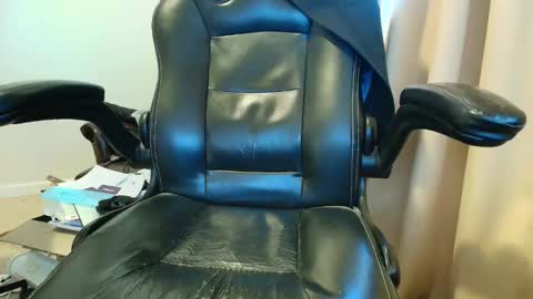 jim74122 online show from February 3, 2026, 1:48 am