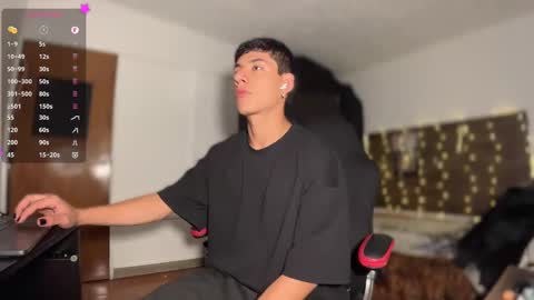 jim_dancer online show from January 30, 2025, 2:49 am