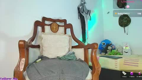 Jimm  Independent Model  online show from November 11, 2025, 2:50 pm