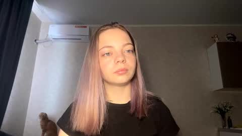 Steff online show from November 3, 2025, 7:09 am