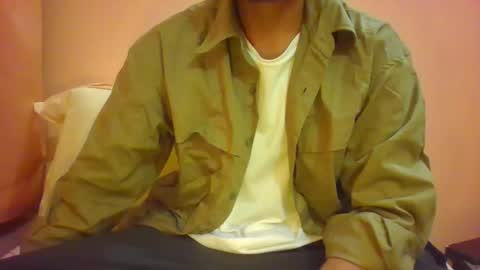 hot cute nerd online show from November 21, 2025, 4:38 pm